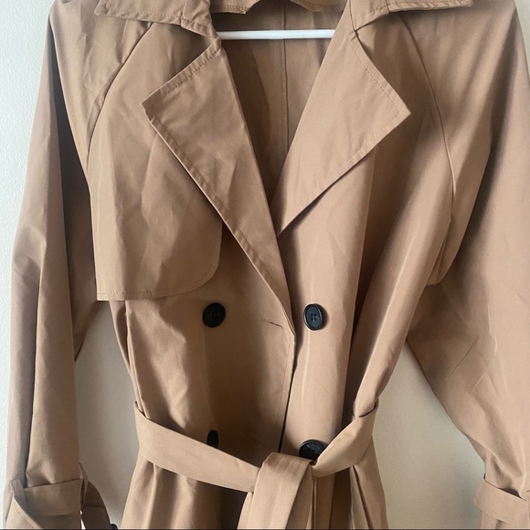 Brand new trench coat - Picture 8 of 11